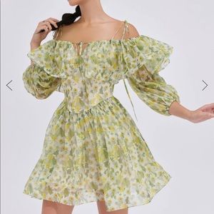 ‼️ SOLD Off shoulder floral mini dress